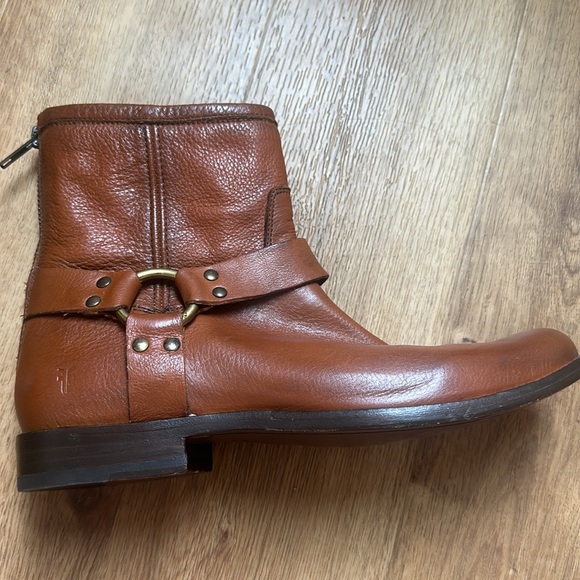 Frye Phillip Harness Short Boots - Picture 9 of 13